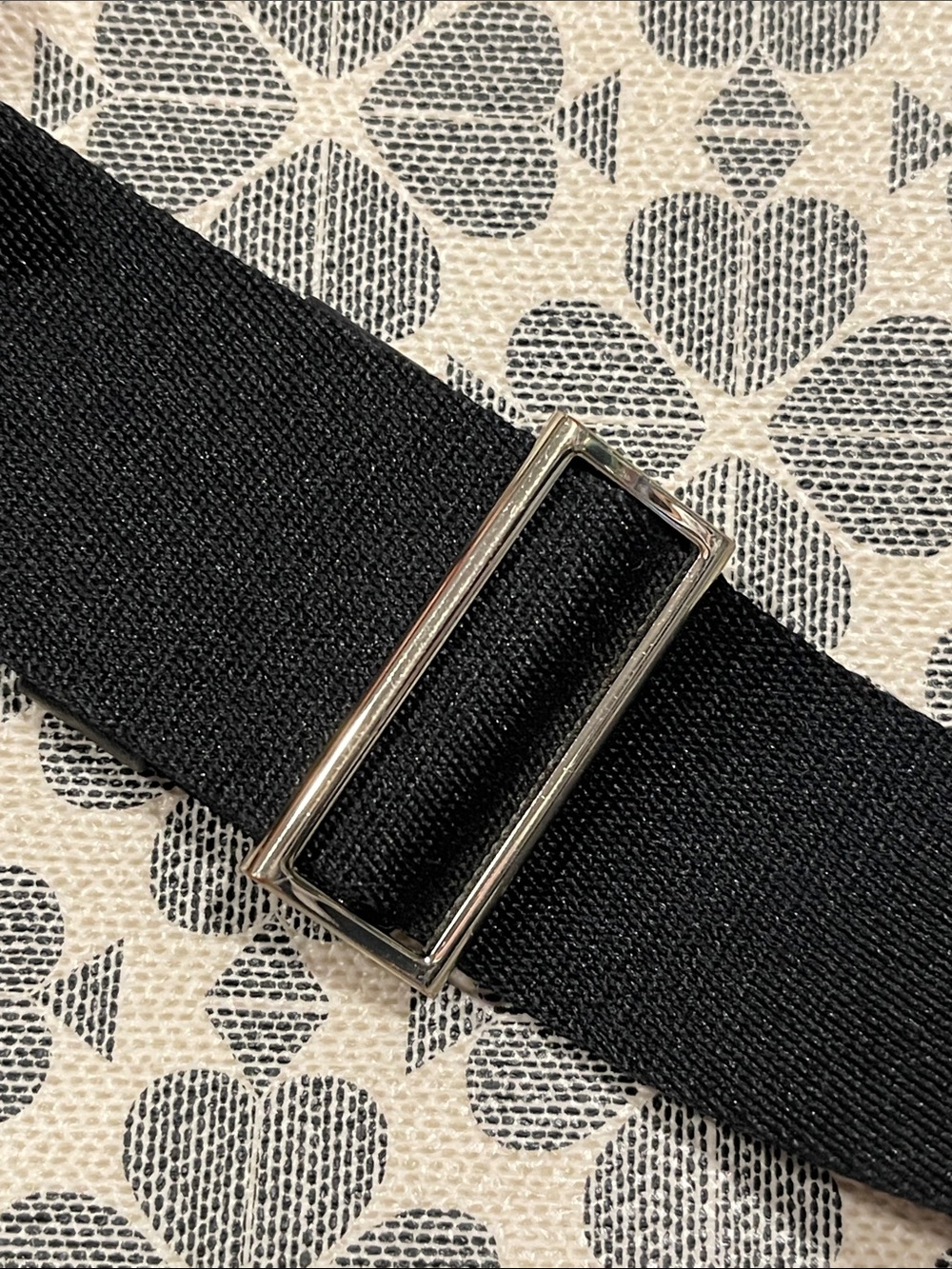 kate spade Cream and Black Spade Flower Shoulder Bag with Adjustable Black Strap - Picture 4 of 9